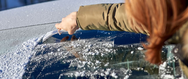 defrosting-your-car-windscreen